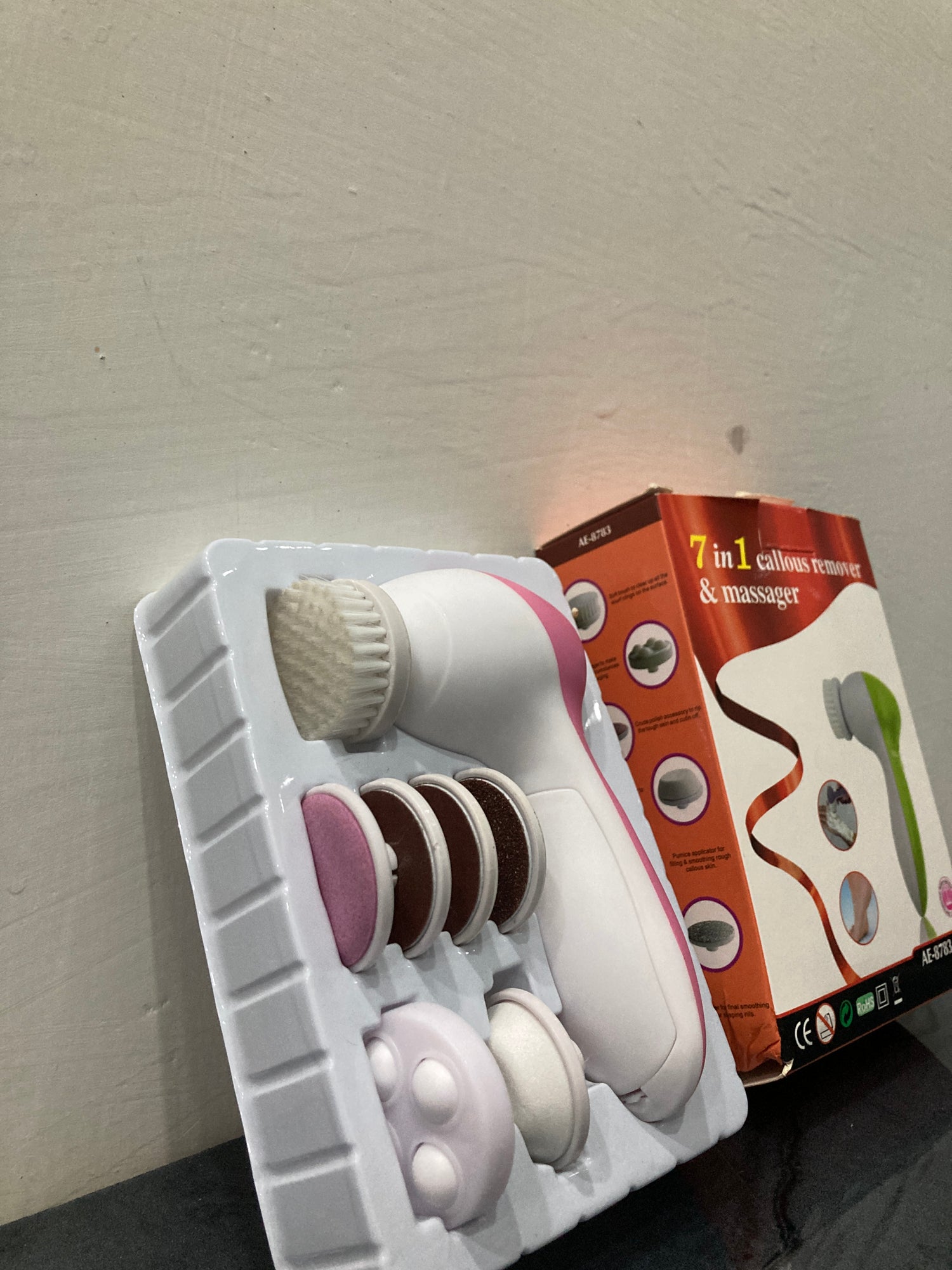 (5 in 1)FACE MASSAGER –KEMEI AE-8782