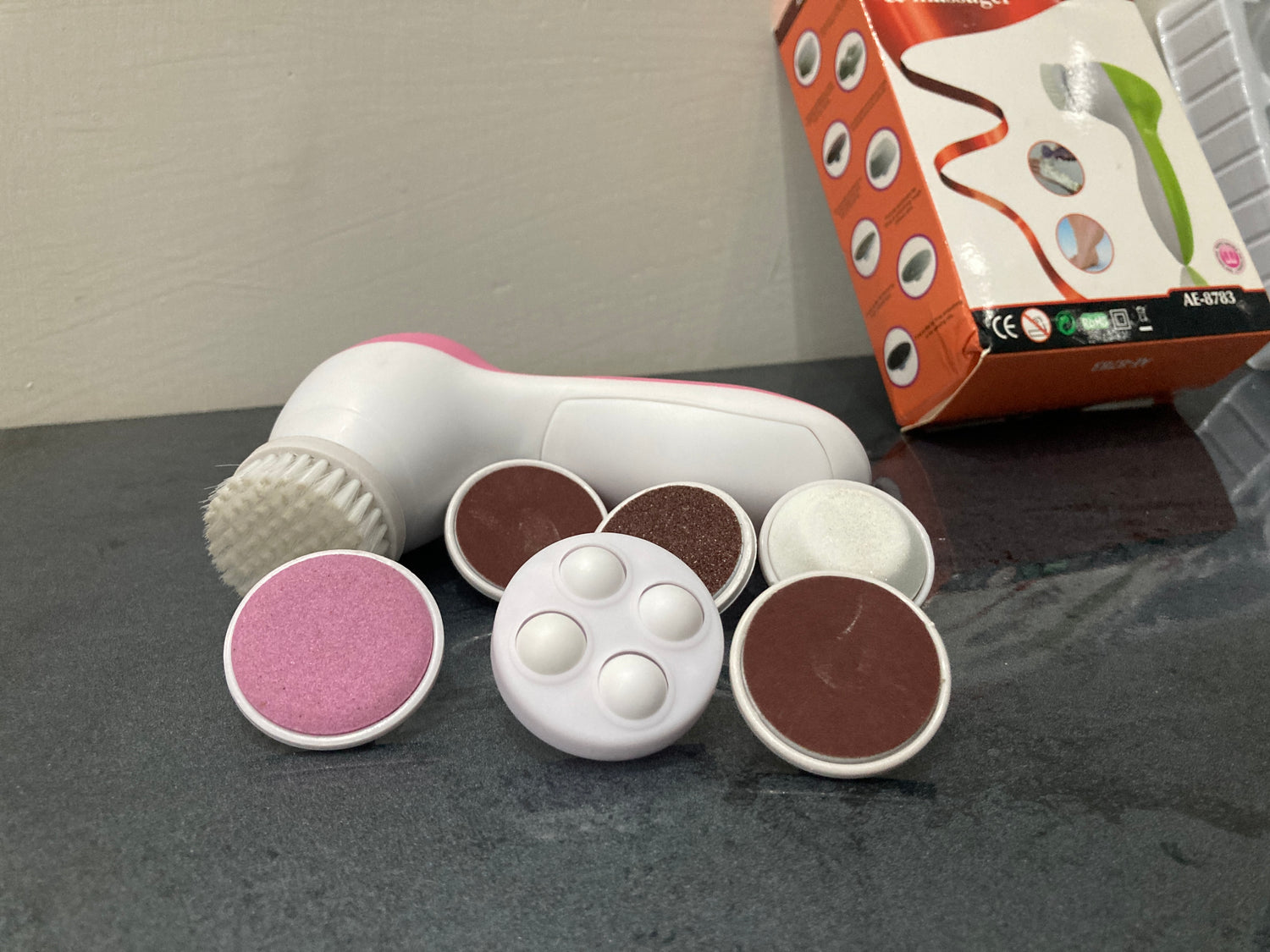 (5 in 1)FACE MASSAGER –KEMEI AE-8782